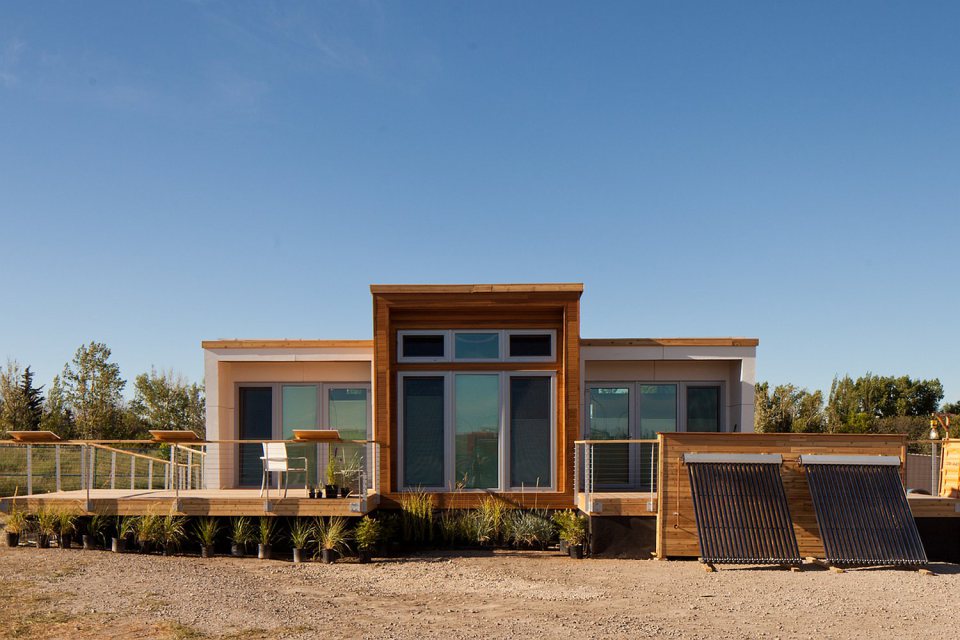 mini-solar-energy-house-idea-1