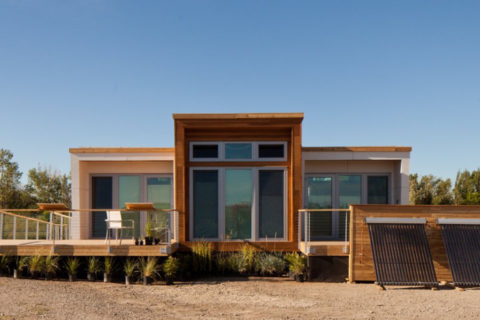 mini-solar-energy-house-idea-25