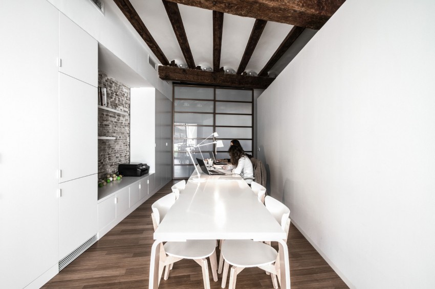A-Rehabilitation-in-El-Carmen-07-850x566