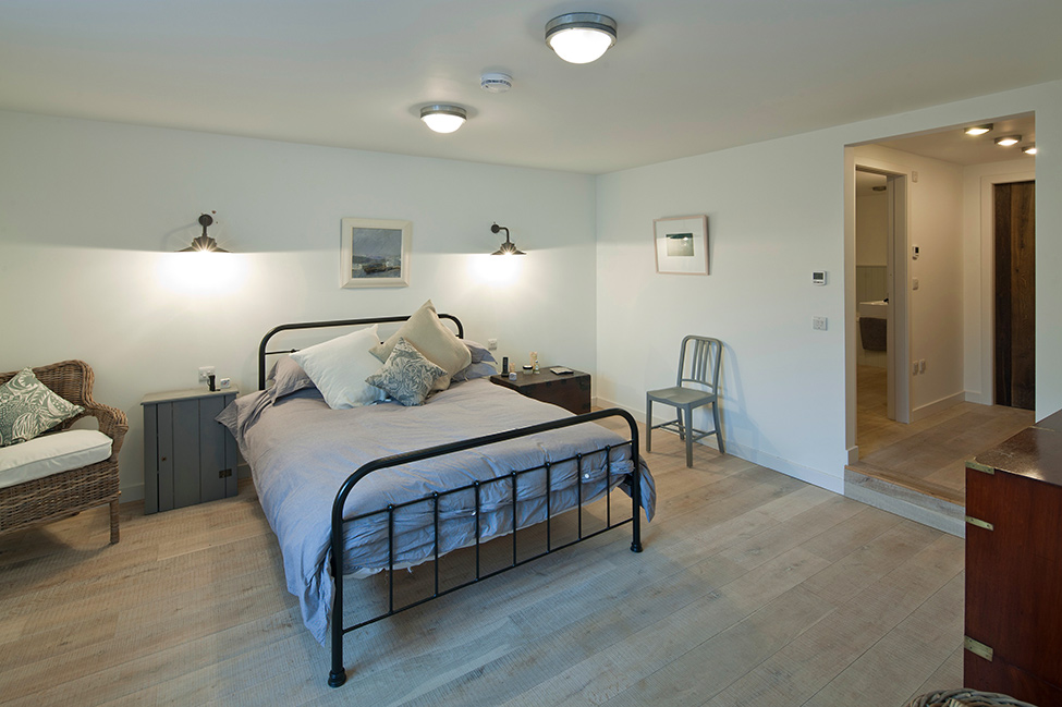 Bedroom-simplicity