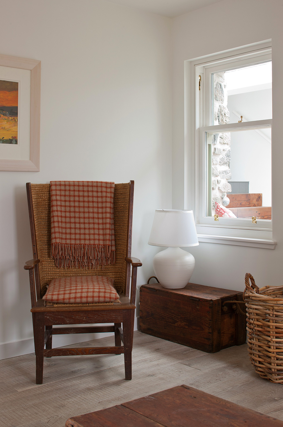 Detail-reading-chair