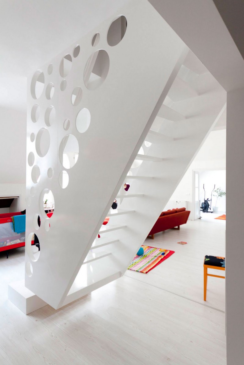 Emmental-Stairs-Apartment-04-800x1199