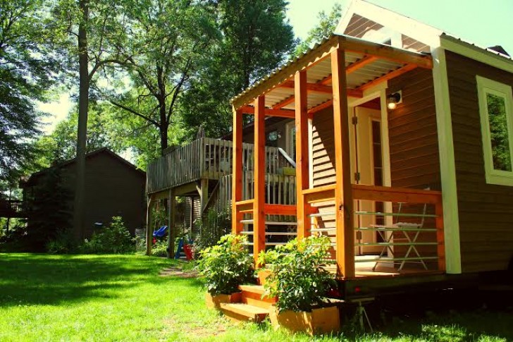 Orange-Tiny-Home-by-Vagavond10-e1396941449136