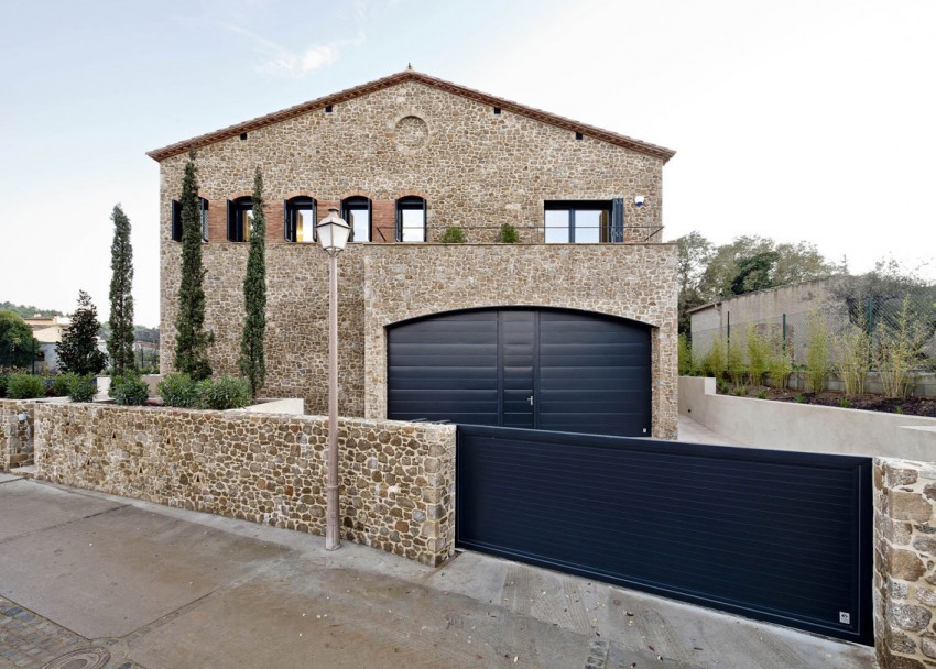 Private-House-Emporda-03-850x608