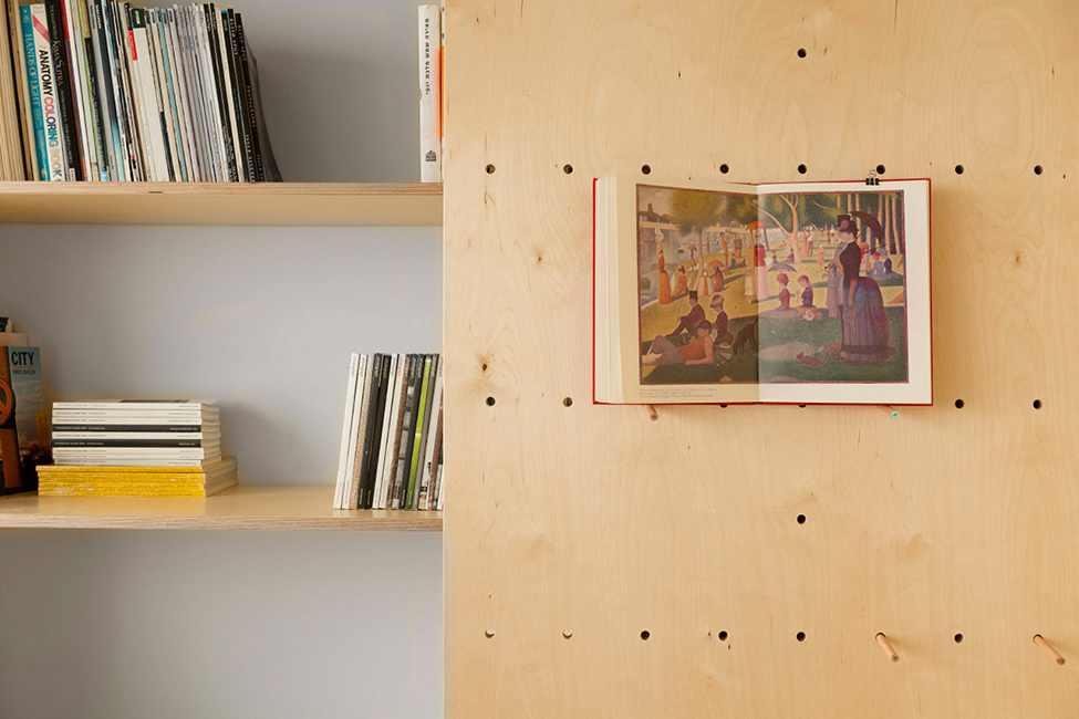 Space-saving-studio-6
