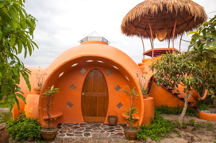 Thai-Dome-Home-by-Steve-Areen-01