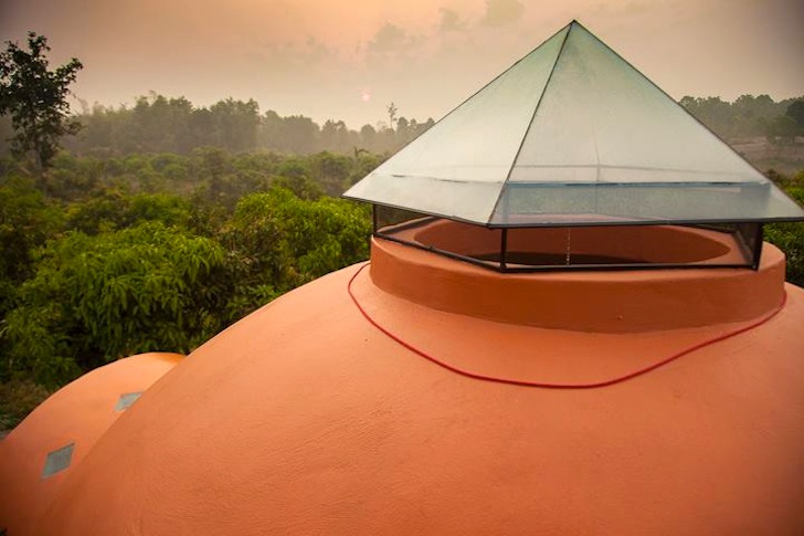 Thai-Dome-Home-by-Steve-Areen-13
