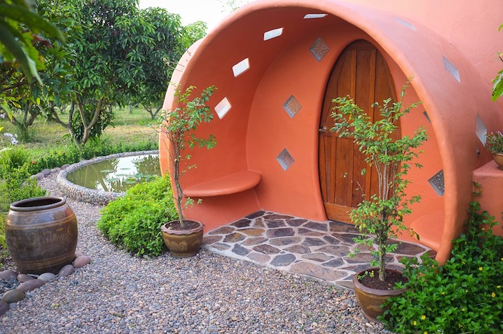 Thai-Dome-Home-by-Steve-Areen-18
