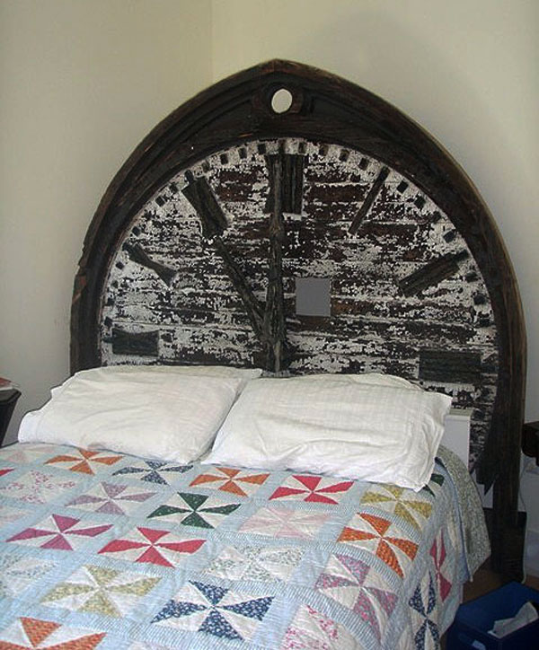 clock-headboard-ideas
