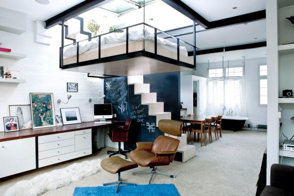 Ceiling-suspended-bed