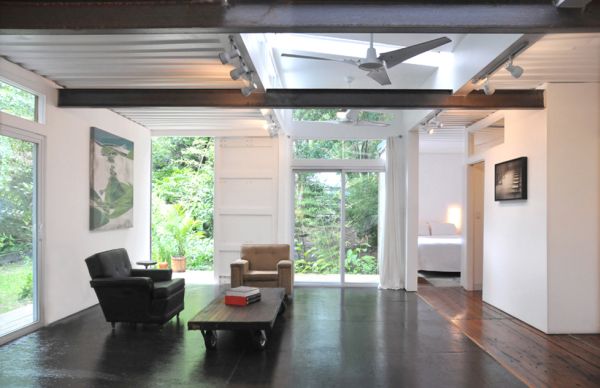Shipping-Container-Home-4
