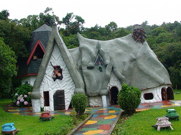 Storybook-Cottage-Homes-1
