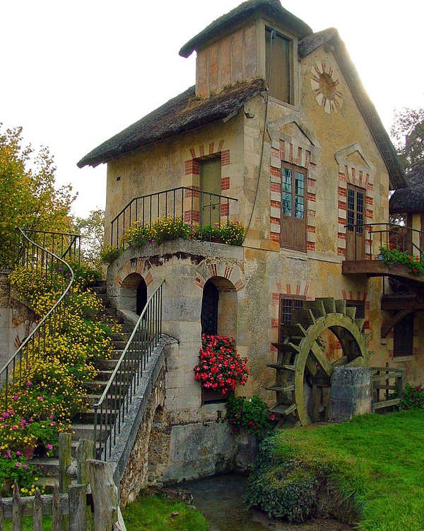 Storybook-Cottage-Homes-14