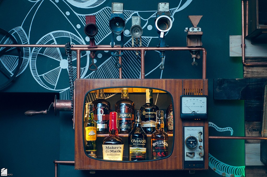 TV-and-drinks