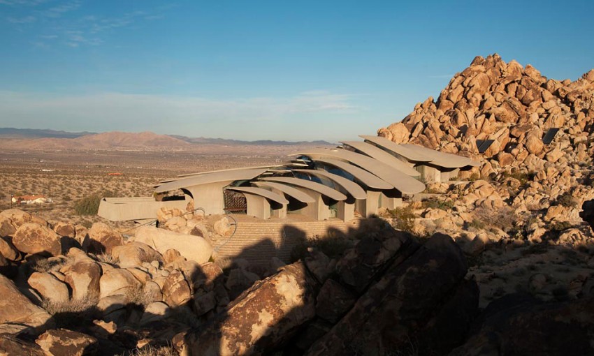 The-Desert-House-02