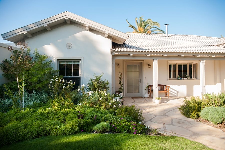 Modern-expansion-classic-house 1