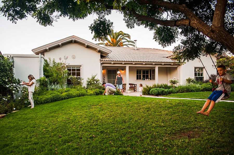 Modern-expansion-classic-house 10