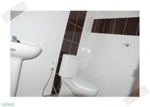 R9417875-16