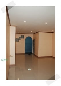 R9417875-9