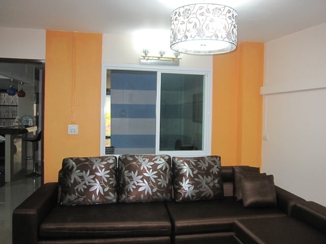 R12845658-18