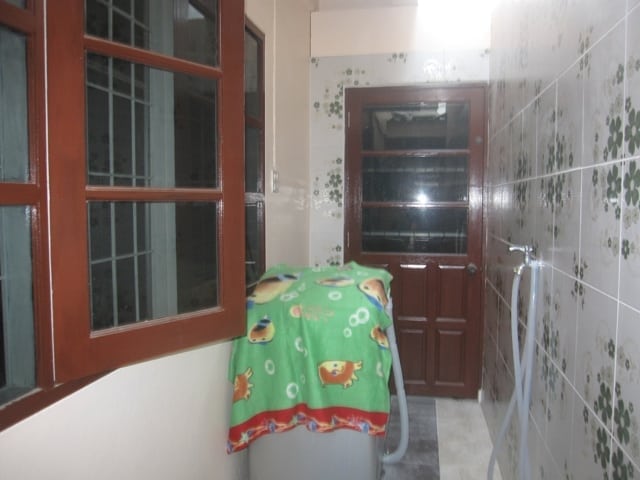 R12845658-36