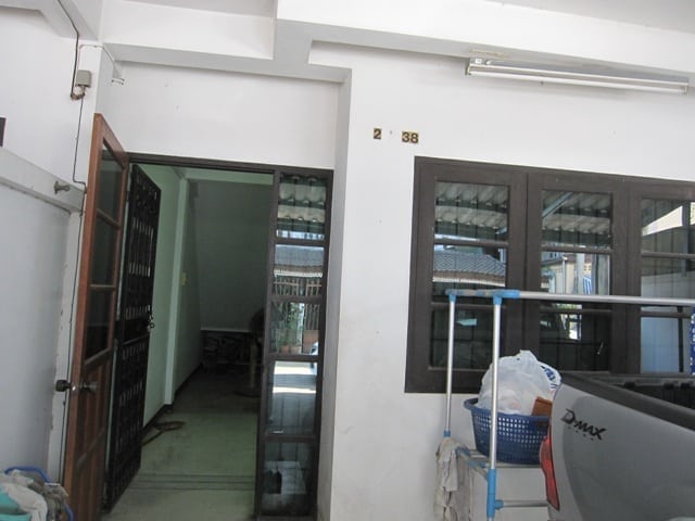 R12845658-8