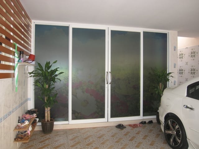 R12845658-9
