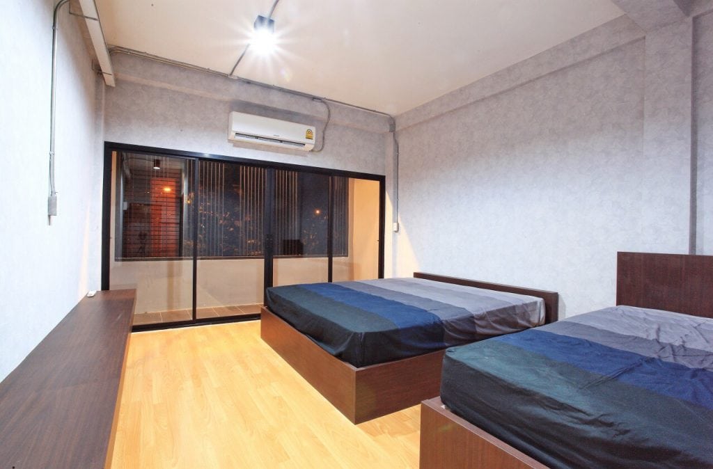 Renovate ตึกแถวเก่ารุ่นคุณปู่ให้สวยทันสมัยสไตล์ Loft020