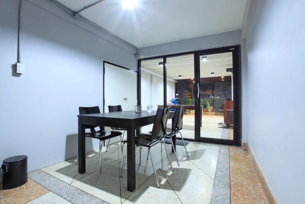 Renovate ตึกแถวเก่ารุ่นคุณปู่ให้สวยทันสมัยสไตล์ Loft006