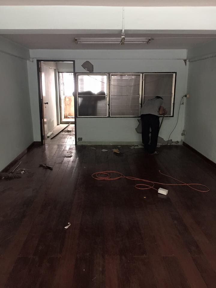 Renovate ตึกแถวเก่ารุ่นคุณปู่ให้สวยทันสมัยสไตล์ Loft009