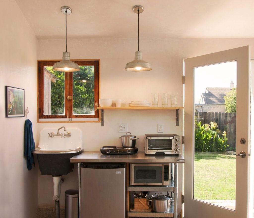 1445460995-syn-clg-1444681166-studiokitchen