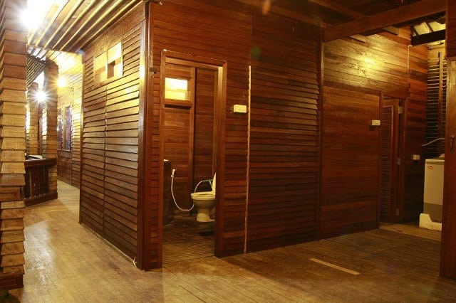 ปรับปรุง บ้านไม้มือสองสภาพเก่าๆ ให้เป็นบ้านสวยเลอค่า14