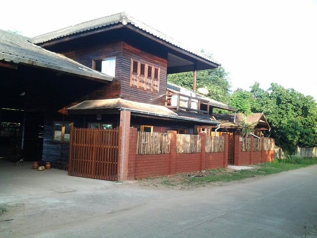 ปรับปรุง บ้านไม้มือสองสภาพเก่าๆ ให้เป็นบ้านสวยเลอค่า16
