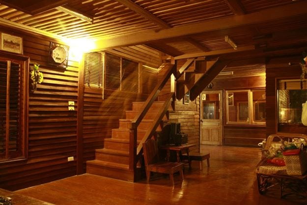 ปรับปรุง บ้านไม้มือสองสภาพเก่าๆ ให้เป็นบ้านสวยเลอค่า12
