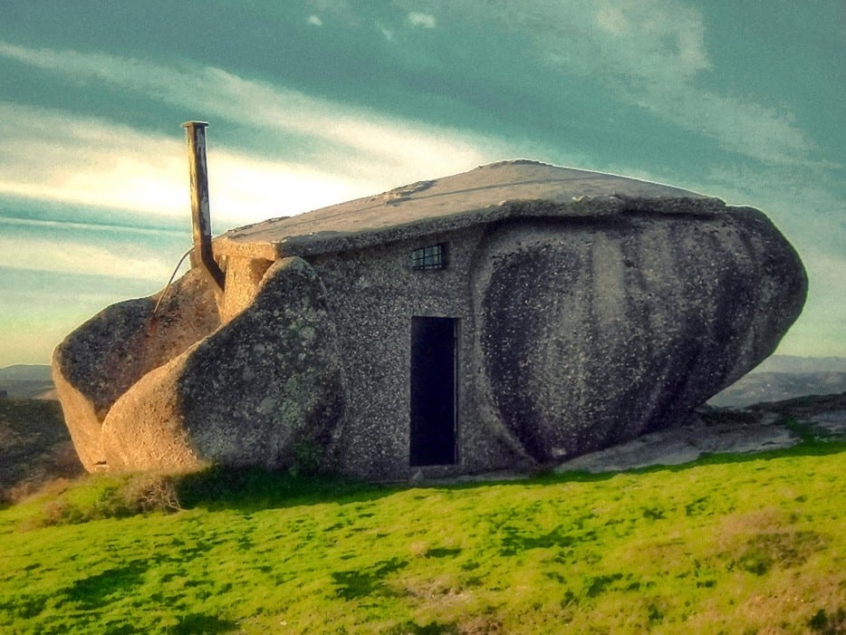 Casa-do-Penedo-Portugal