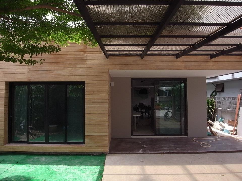 ไอเดียปรับปรุงบ้านชั้นเดียวหลังเก่าให้สวยงามและดูร่มรื่น20