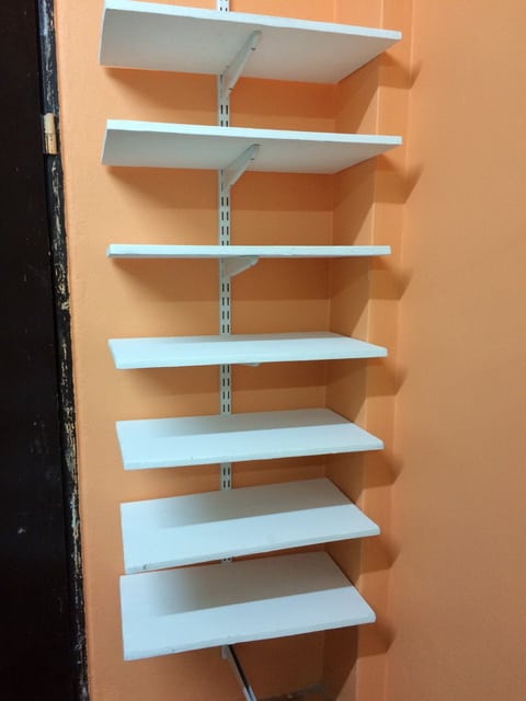 ตกแต่งห้องให้ดูดี ด้วยชั้นวางของ DIY ในราคาประหยัด 007