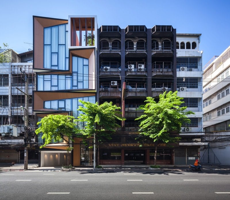 Renovate ตึกแถวรกร้างให้กลับมาสวยงามทันสมัย-002