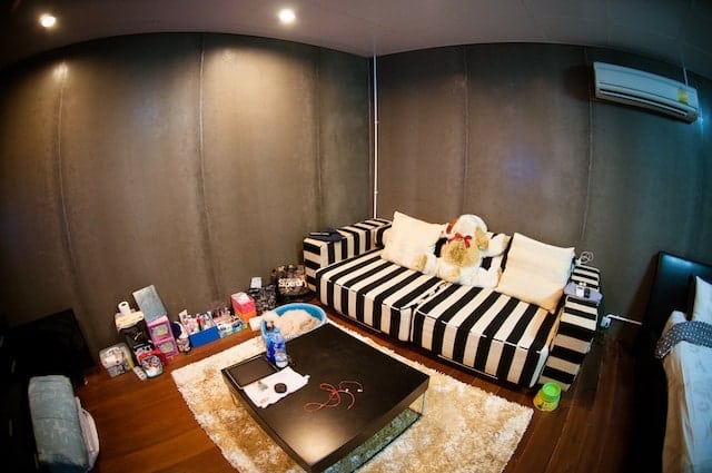 รีโนเวทบ้านครึ่งไม้ครึ่งปูนเป็นร้านกาแฟ-25
