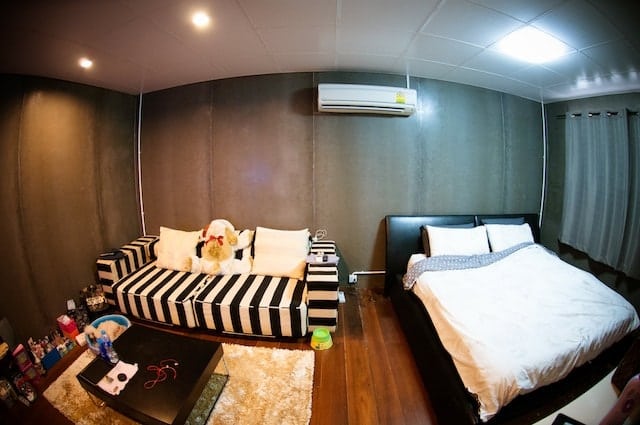รีโนเวทบ้านครึ่งไม้ครึ่งปูนเป็นร้านกาแฟ-26
