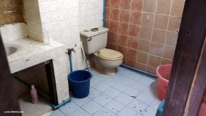 รีโนเวทห้องน้ำเน่าๆเป็นห้องน้ำอันแสนสุข