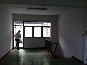 รีโนเวทตึกแถวเก่าเป็นบ้านสุดแนว