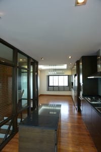 รีโนเวทตึกแถวเก่าเป็นบ้านสุดแนว