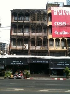 รีโนเวทตึกเก่าเป็นร้านอาหารสุดโมเดิร์น