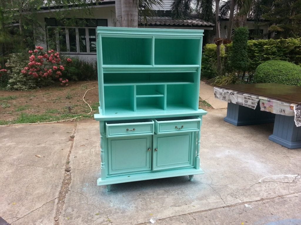 รีโนเวทคอนดดริมทะเล รวมขั้นตอนการซ่อมแซมทำสีเฟอร์นิเจอร์เก่าเพื่อนำมาใช้งานอีกครั้ง